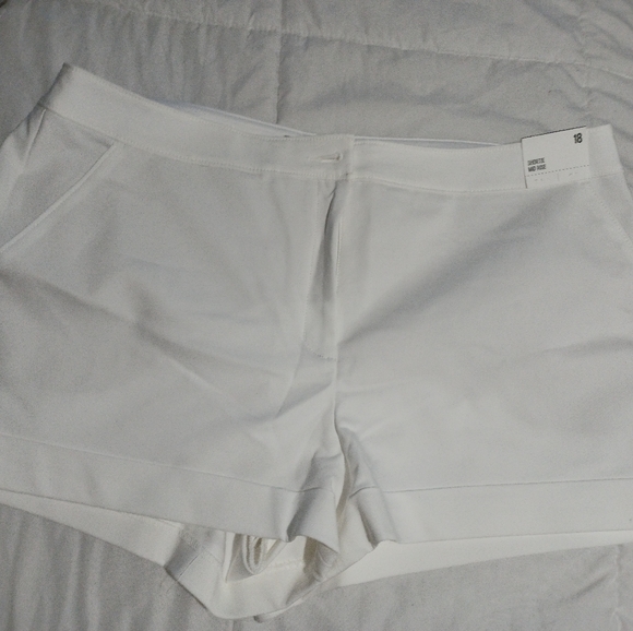 Express shorts - Picture 1 of 3